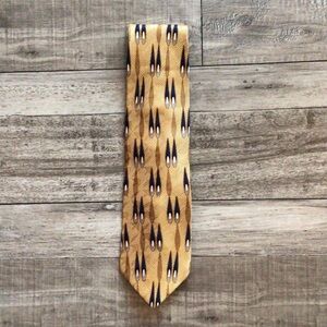 3/$13 Bill Blass black label silk tie